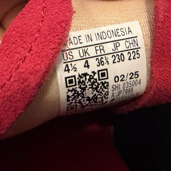 Adidas Red and Pink Sneakers #23 - Picture 10 of 15